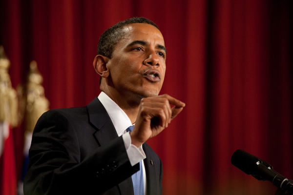 Abbildung von Barack Obama bei einer Rede in Cairo